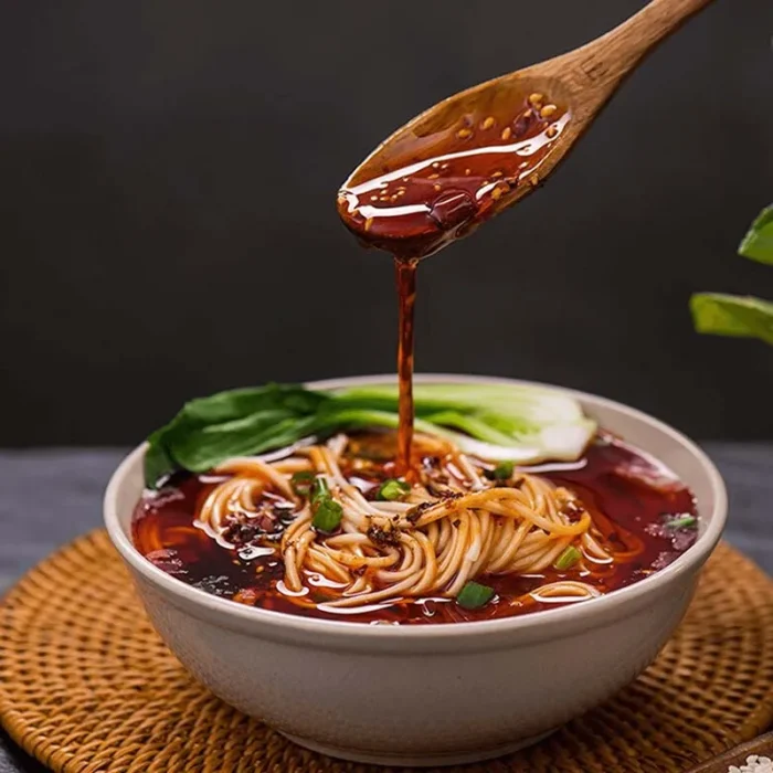 CuiHong Red Hot Chili Sauce,Spicy Chili Oil with Sesame Seeds,Chili Oil For Noodles 7.06oz(200g)*1 Pack - Image 4